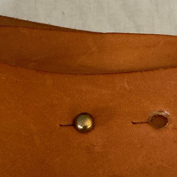 1980’s BANANA REPUBLIC BROWN LEATHER BELT MADE IN ENGLAND - Picture 12 of 14